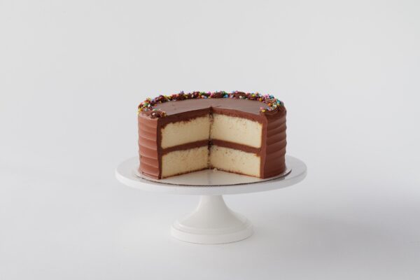 Vanilla Cake - Image 6